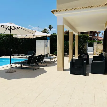 Cactus With Pool Villa